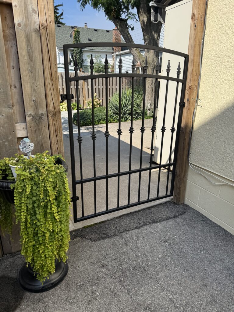 Wrought iron gate company in Thorold.
